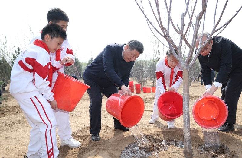 习近平 0403 05.jpg